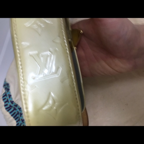 Lv bag - Picture 4 of 8